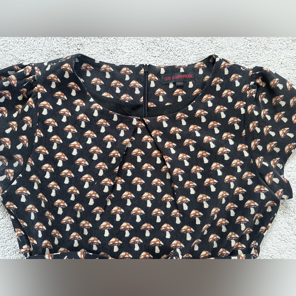 SM wardrobe Mushroom dress. M/L - Picture 7 of 8